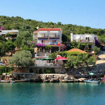 Apartments By The Sea Cove Zarace - Gdinj, Hvar - 4598 エクステリア 写真