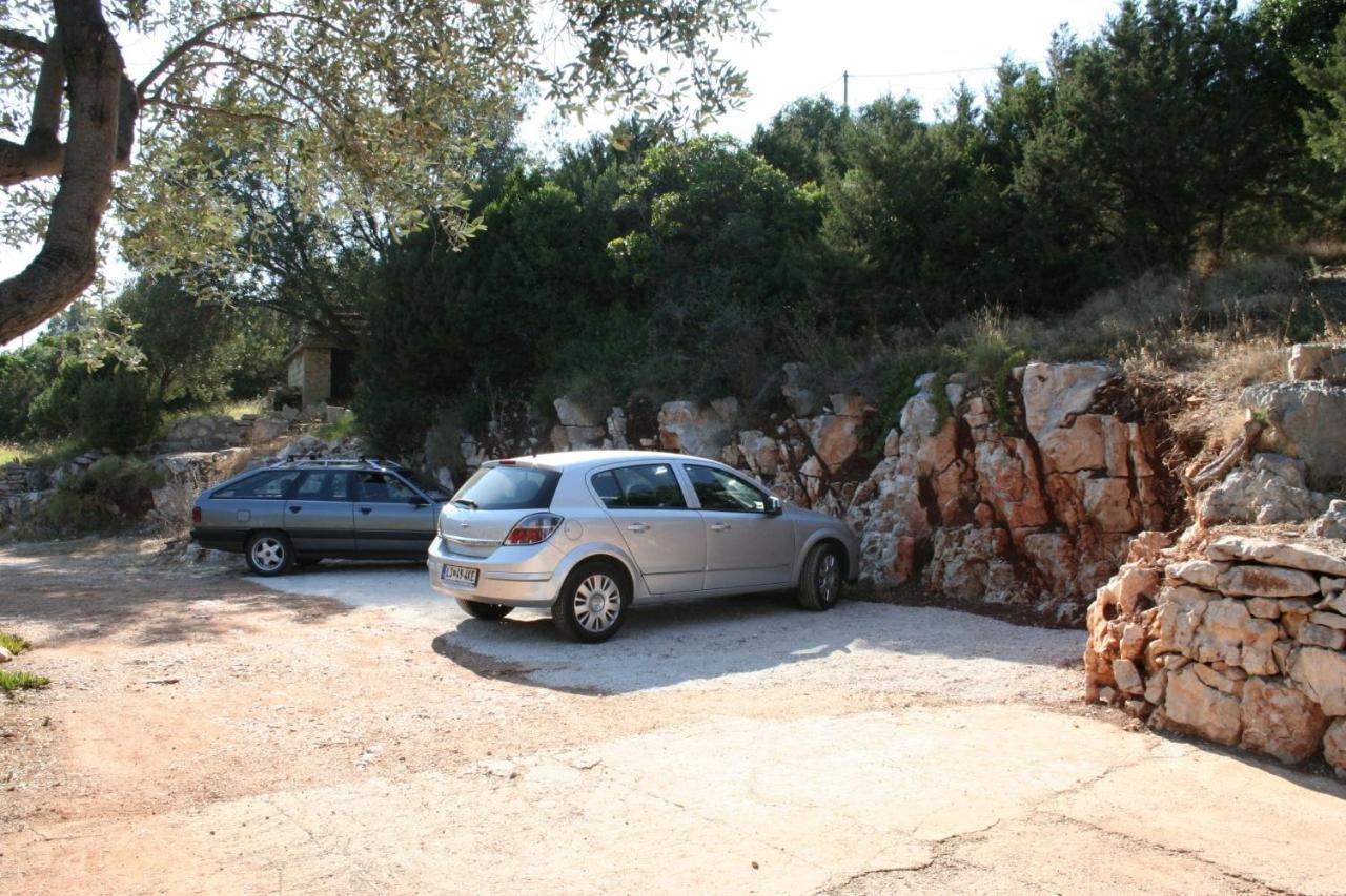 Apartments By The Sea Cove Zarace - Gdinj, Hvar - 4598 エクステリア 写真