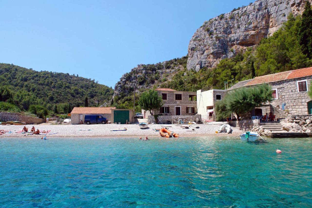 Apartments By The Sea Cove Zarace - Gdinj, Hvar - 4598 エクステリア 写真