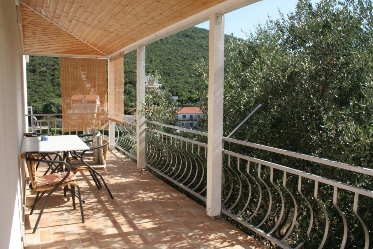 Apartments By The Sea Cove Zarace - Gdinj, Hvar - 4598 エクステリア 写真