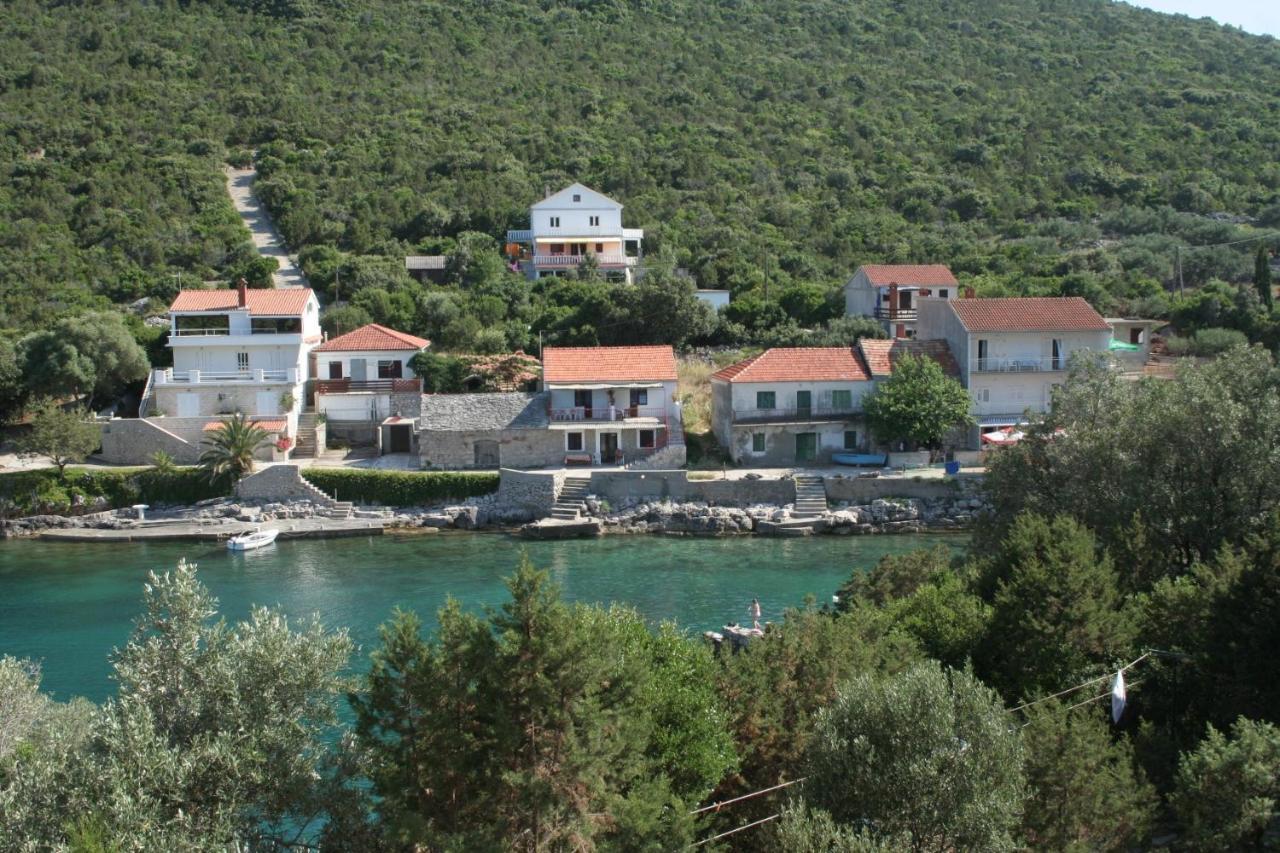 Apartments By The Sea Cove Zarace - Gdinj, Hvar - 4598 エクステリア 写真