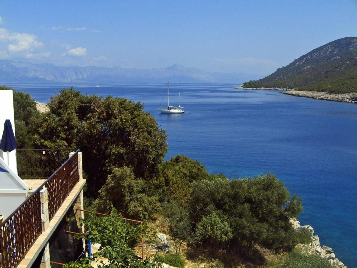 Apartments By The Sea Cove Zarace - Gdinj, Hvar - 4598 エクステリア 写真