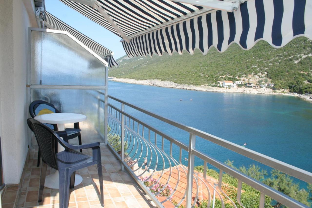 Apartments By The Sea Cove Zarace - Gdinj, Hvar - 4598 エクステリア 写真